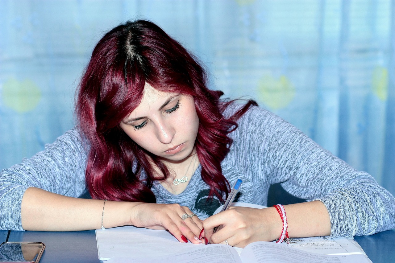 10 Life Hacks for Students to Improve Study Habits